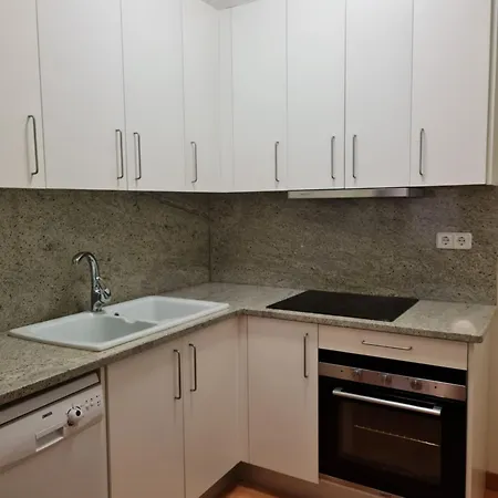 Nouvilas Apartament *